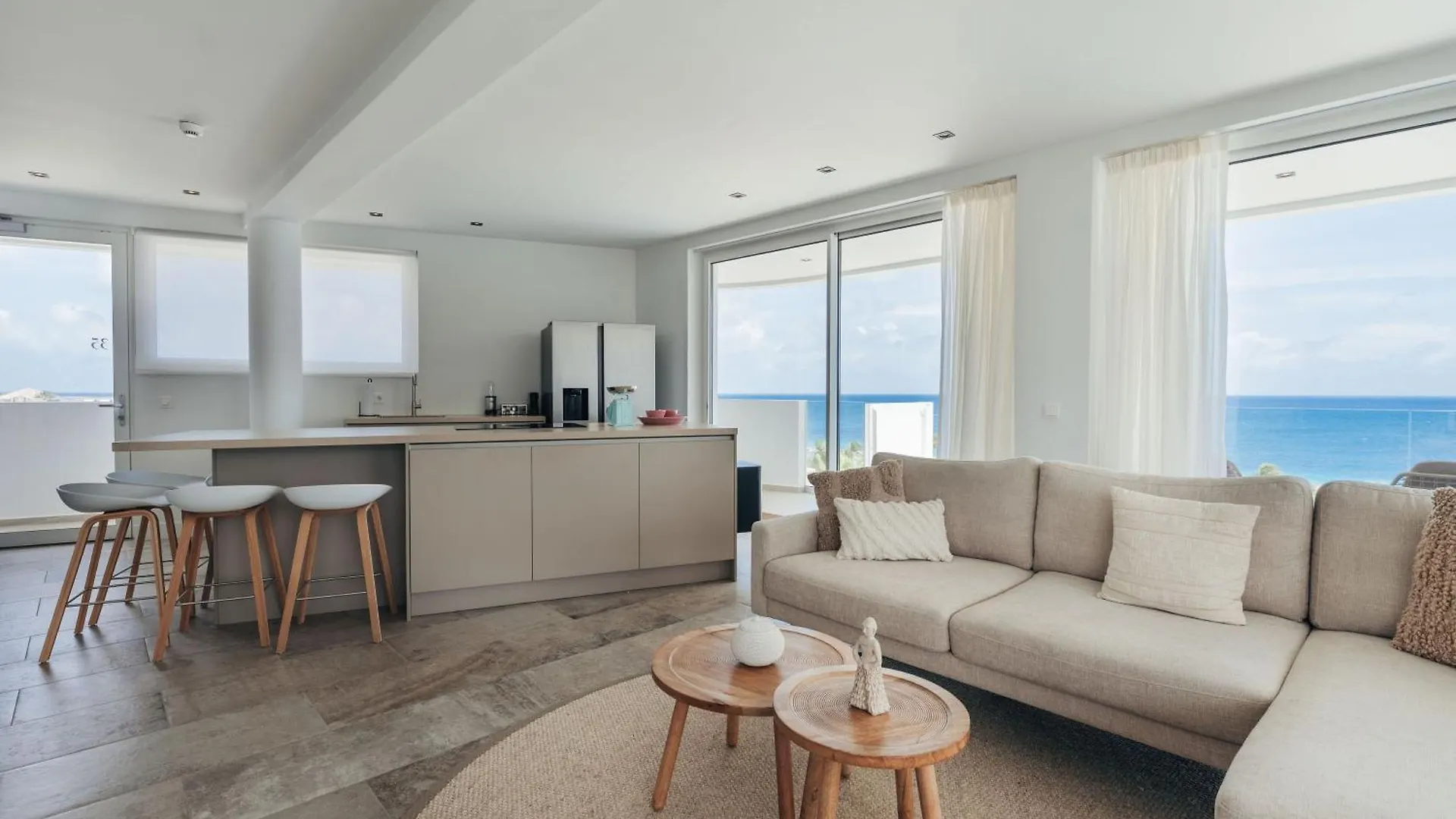Apartament One Mambo Beach Residences By Bocobay Curacao Willemstad Curaçao
