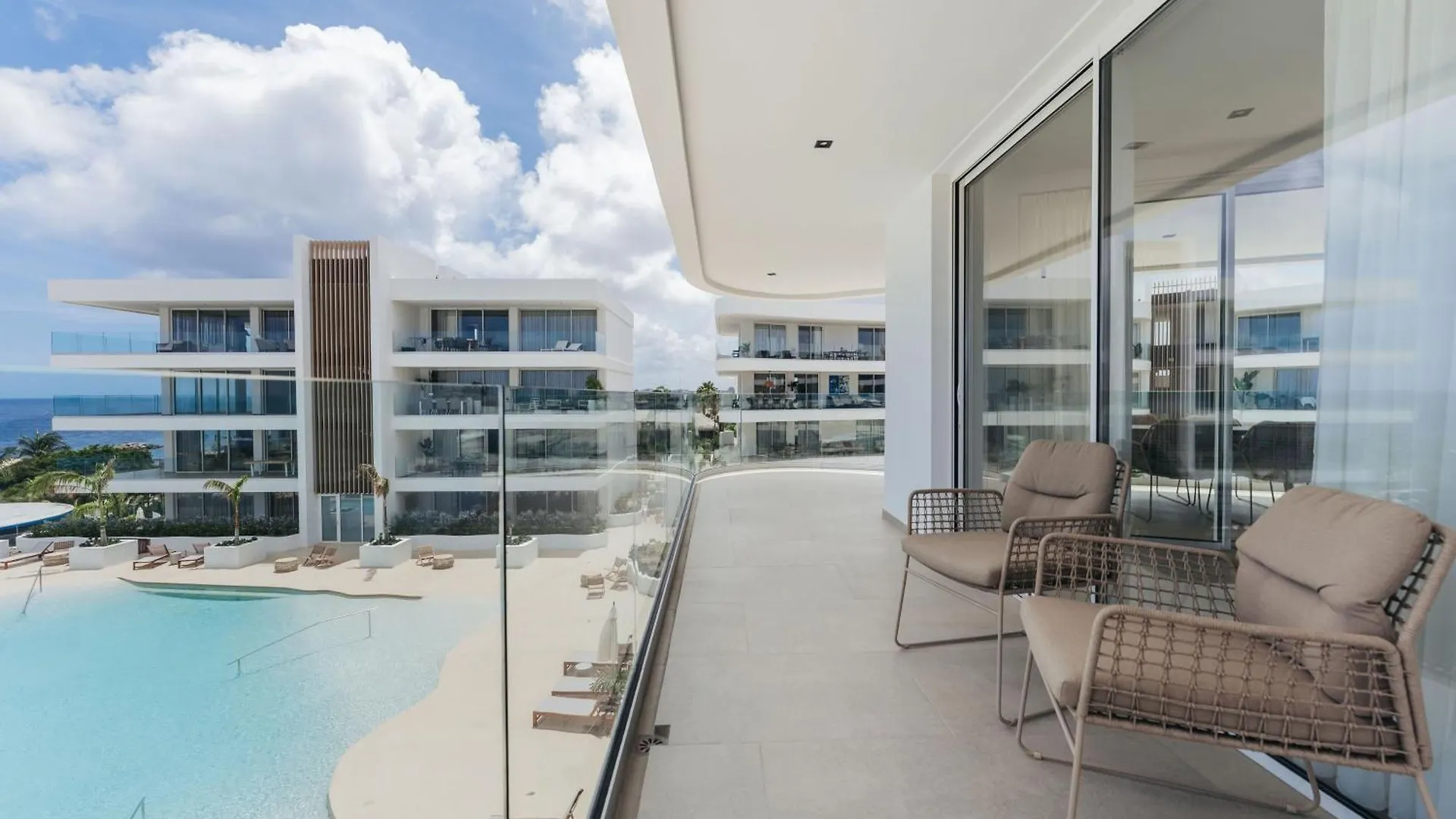 Apartament One Mambo Beach Residences By Bocobay Curacao Willemstad