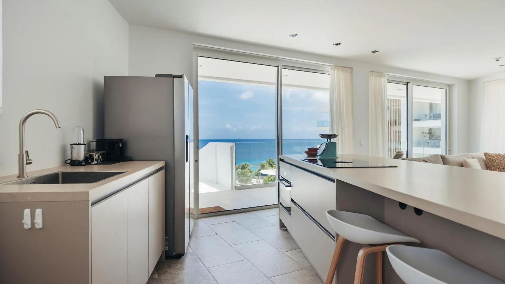 Apartament One Mambo Beach Residences By Bocobay Curacao Willemstad